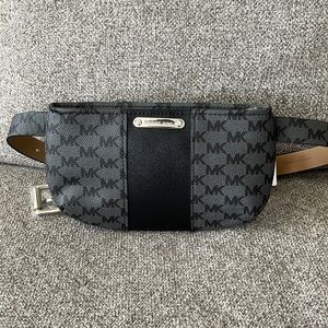 NWT Michael Kors belt bag